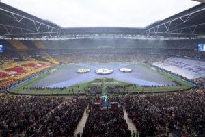 欧足联公布欧冠决赛门票分配：两队各1.8万张，最低70欧一档950欧