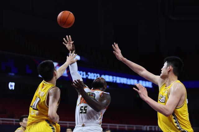 米乐APP-吉林的童话止步于八强 单核琼斯难敌广厦千军万马